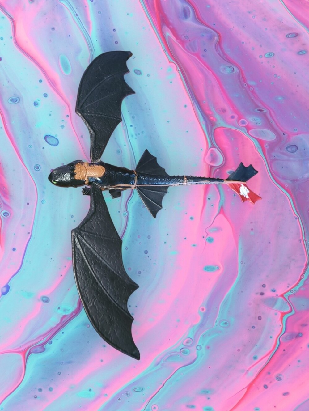 2013 Spin Masters toothless how to train your dragon toy (no rider)
